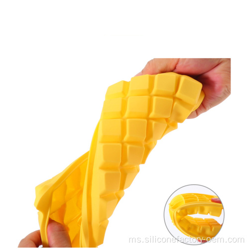 24 acuan silikon kiub ais kecil